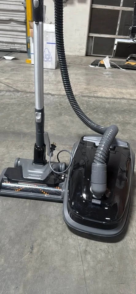 Kenmore 400 Series Bagged Canister Vacuum — HEPA AllergenSeal, Hair Eliminator (Brand New)